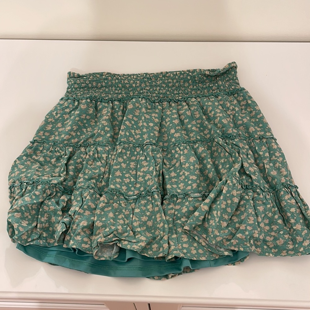 Light green skirt from American Eagle, size small.